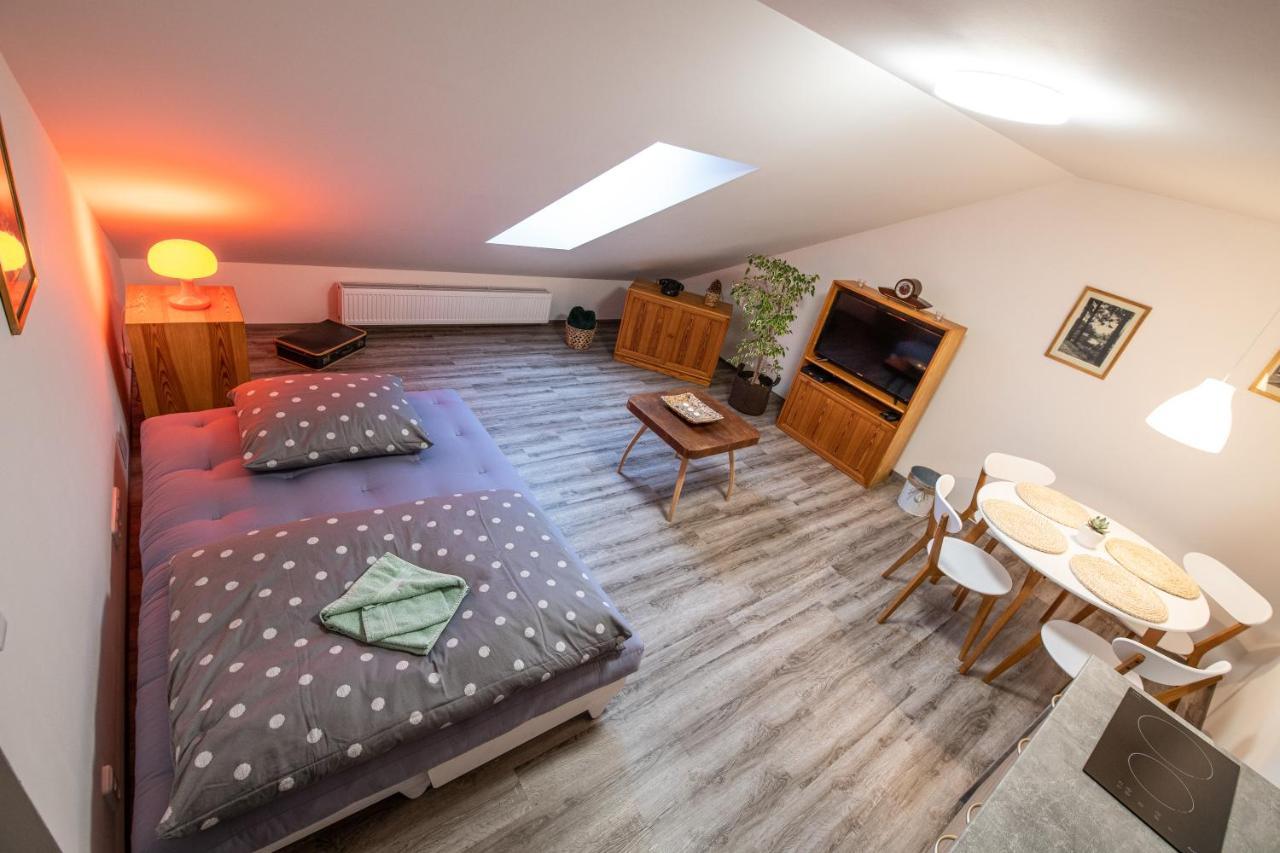 Apartman U Krizku Jihlava Exterior foto